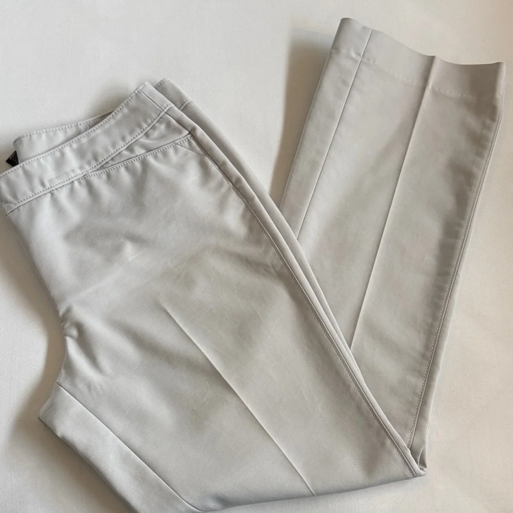 White House Black Market Light Gray Straight Leg Pants - Sz 10 - Picture 2 of 5